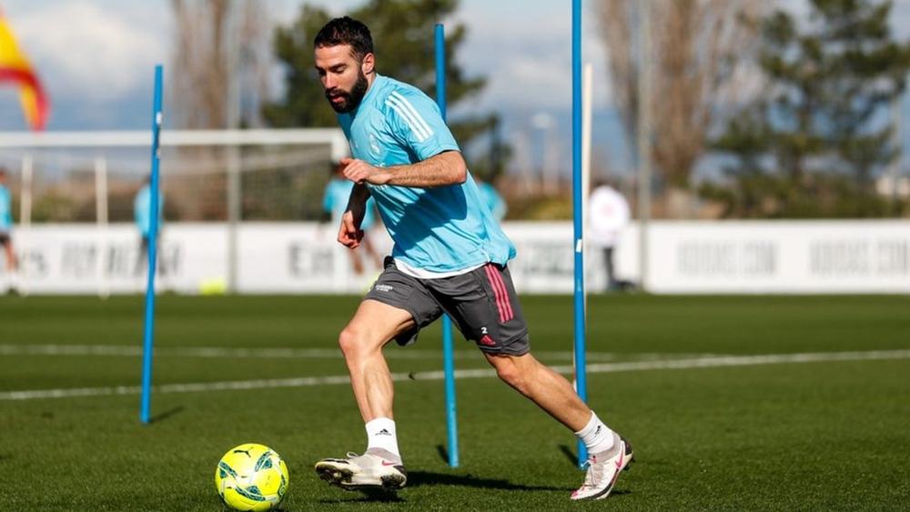 كارفاخال أمل زيدان لتعويض غيابات ريال مدريد