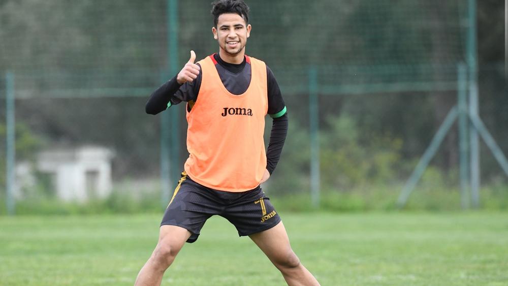 لكرد وفاتي وسليم ينتظمون في تداريب الجيش تأهباً لملاقاة الرجاء