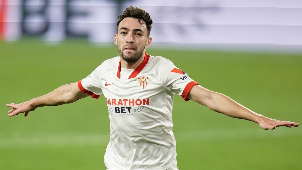 منير الحدادي يفتتح التسجيل لإشبيلية أمام ويسكا ويصل للهدف الرابع في "الليغا"