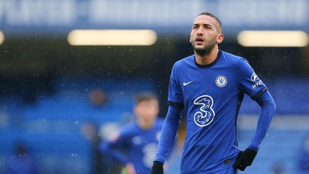 زياش حائر إزاء وضعه الجديد داخل تشيلسي ويعتزم عقد لقاءٍ مع "مارينا" لاستيضاح أهميته قبل اتخاذ قرار مُحتمل بالمغادرة