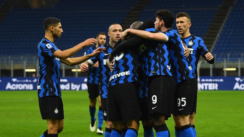 أشرف حكيمي أساسي في مباراة "الانقضاض" على صدارة الدوري الإيطالي