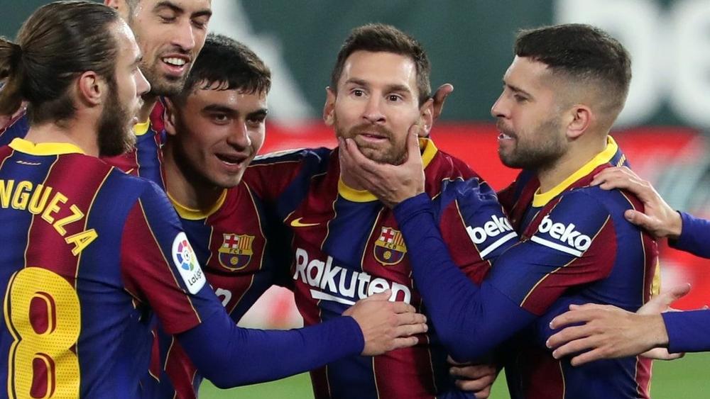 ألبا: "لا نهتم بما يٌقال.. الناس يتحدثون كثيرا وميسي هو صاحب الكلمة الأخيرة"