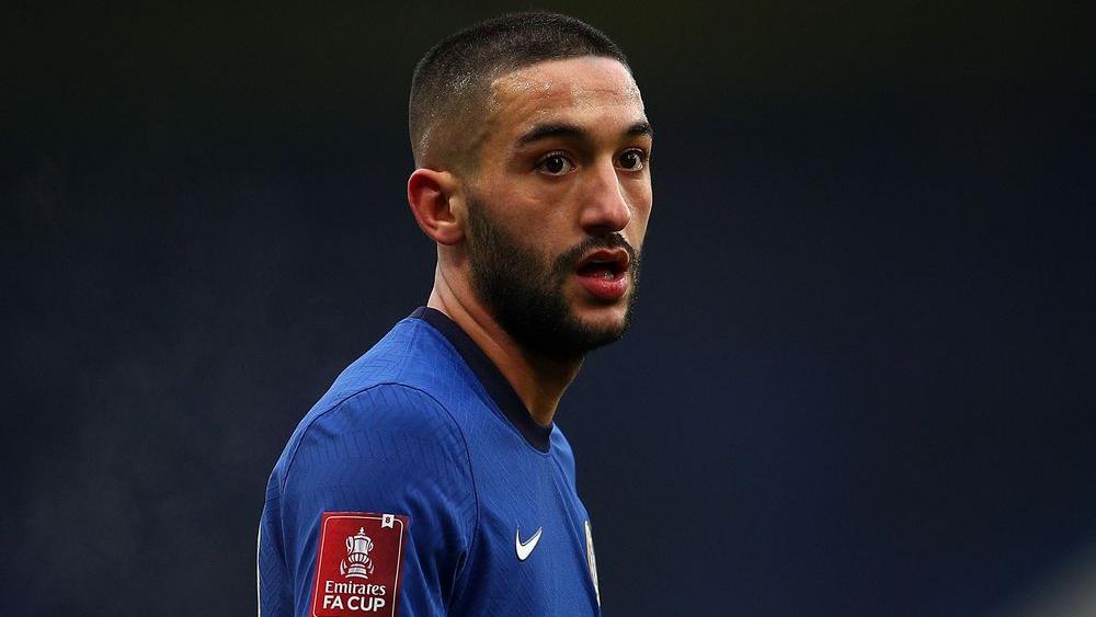 زياش يبدأ مباراة تشيلسي ونيوكاسل من مقاعد البدلاء