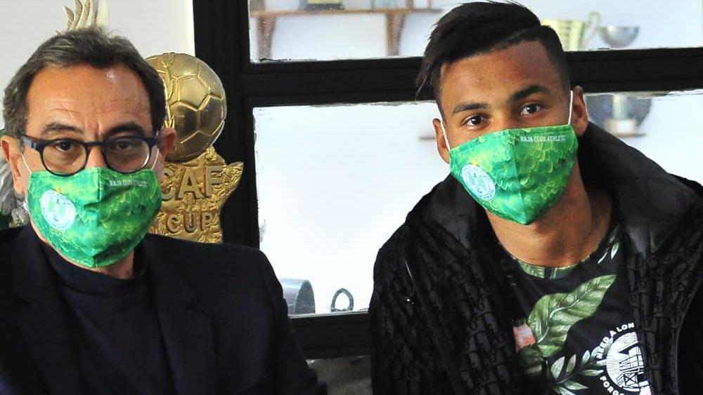 بعد تجديد عقد شقيقه الأكبر .. الرجاء تجدد عقد حسين رحيمي لخمس سنوات