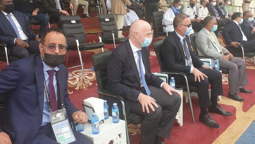 لقجع ورئيس "الفيفا" يحضران مباراة تانزانيا وغانا قبل متابعتهما لمواجهة المغرب وغامبيا في "كأس أفريقيا للشبان"