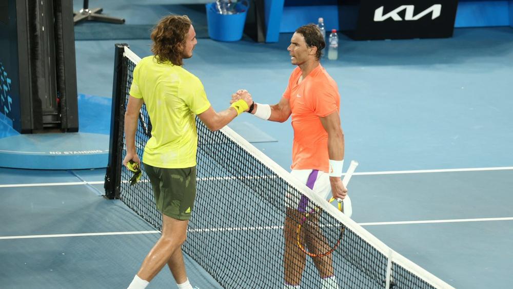 نادال يودع دورة أستراليا المفتوحة من ربع النهائي على يد اليوناني تسيتسيباس