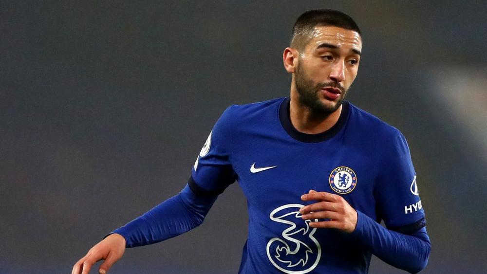 حكيم زياش "احتياطي" في المباراة الرابعة تواليا بالدوري الإنجليزي