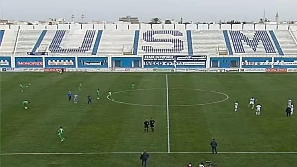 بعد دخول 500 من مشجعي الفريق التونسي.. مباراة الرجاء والاتحاد المنستيري تتأخر عن موعدها المحدد بربع ساعة