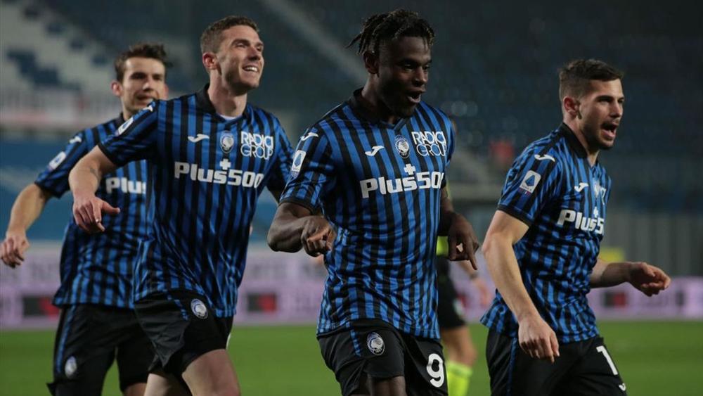 أتالانتا "ينذر" ريال مدريد بـ"رباعية" في شباك نابولي