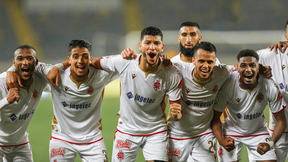 صحيفة تونسية عن ملف مباراة كايزر شيفس: "الوداد تنجو في آخر لحظة"