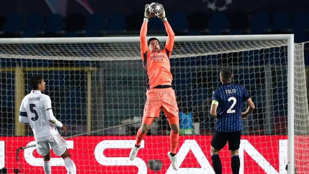 كورتوا: "لم أتوقع ليلة هادئة لكن الطرد ساعدنا"