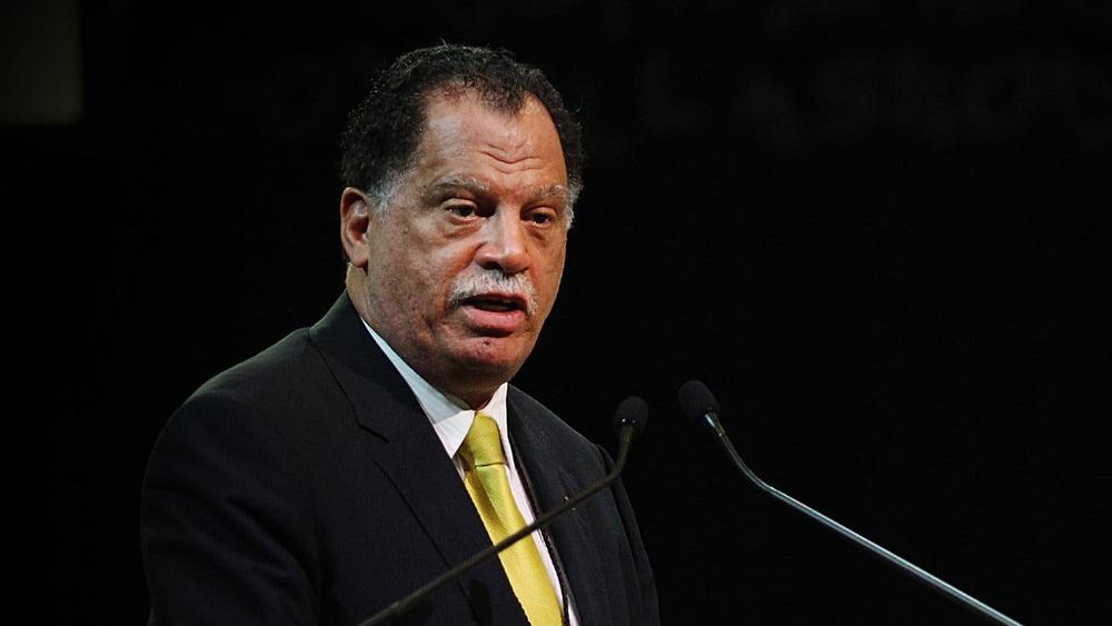 بعد "رفض دخول" كايزر شيفس.. رئيس اتحاد جنوب أفريقيا لكرة القدم يؤكد: "سنذهب إلى المغرب ولا توجد مشكلة في ذلك.. علاقتنا بهم جيدة"