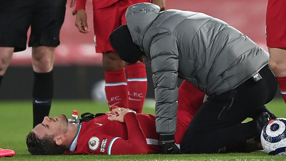 بعد إصابته أمام إيفرتون.. كلوب يتمنى عودة هيندرسون قبل نهاية الموسم