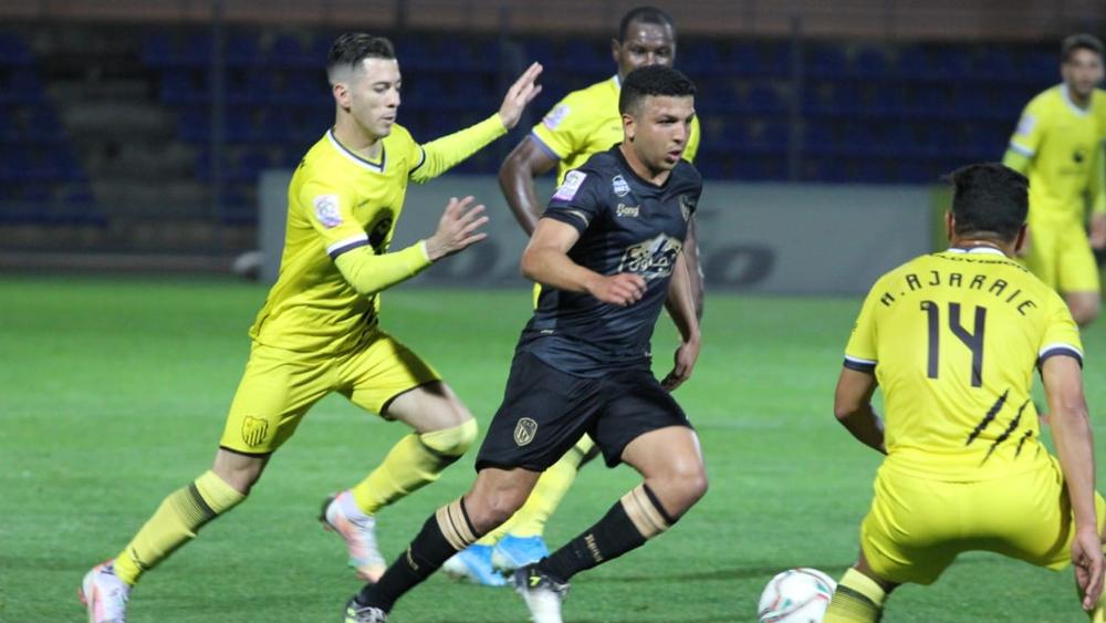 المغرب التطواني يعود بنقطة التعادل من قلب ملعب "الحسن الثاني" أمام المغرب الفاسي