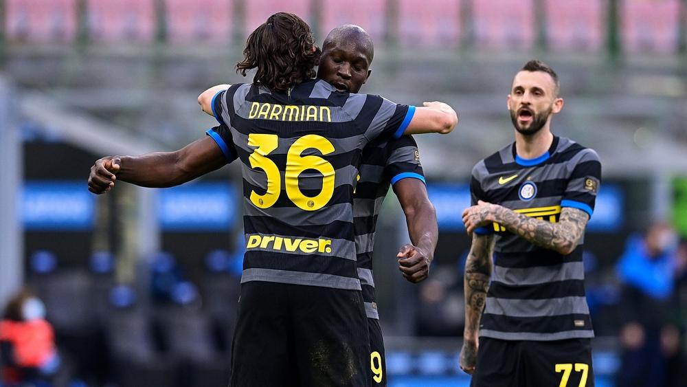 في غياب حكيمي "الموقوف".. الإنتر يفوز بـ"ثلاثية" ويواصل الابتعاد في صدارة الدوري الإيطالي