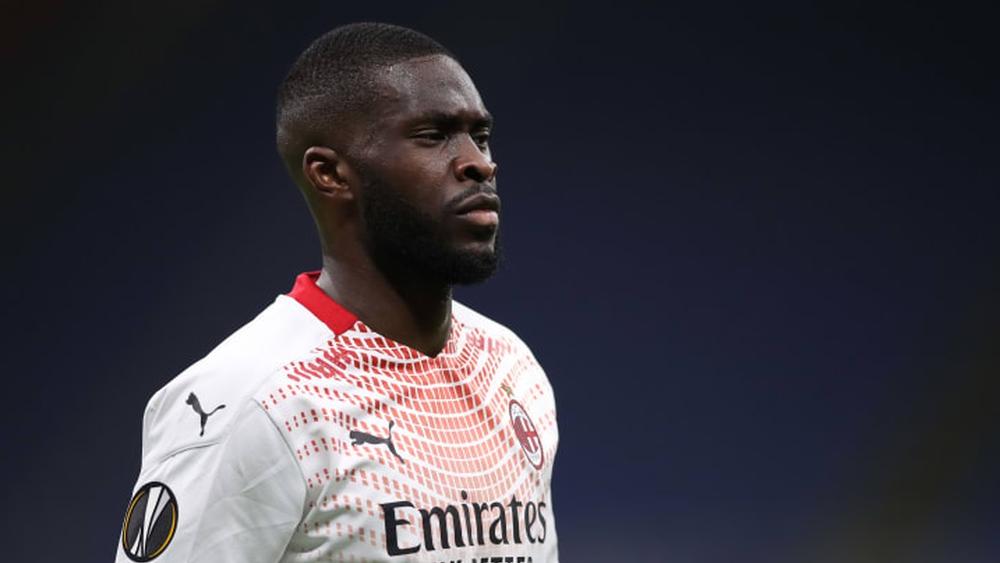 ميلان يتفاوض مع تشيلسي بشأن ضم "توموري" بصفة دائمة