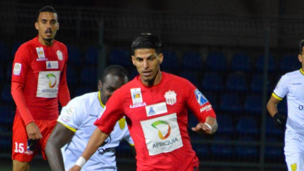 كأس العرش/ حسنية أكادير يكشف عن لائحته بغياب بوفتيني والكوكب المراكشي يُحرم من 4 لاعبين