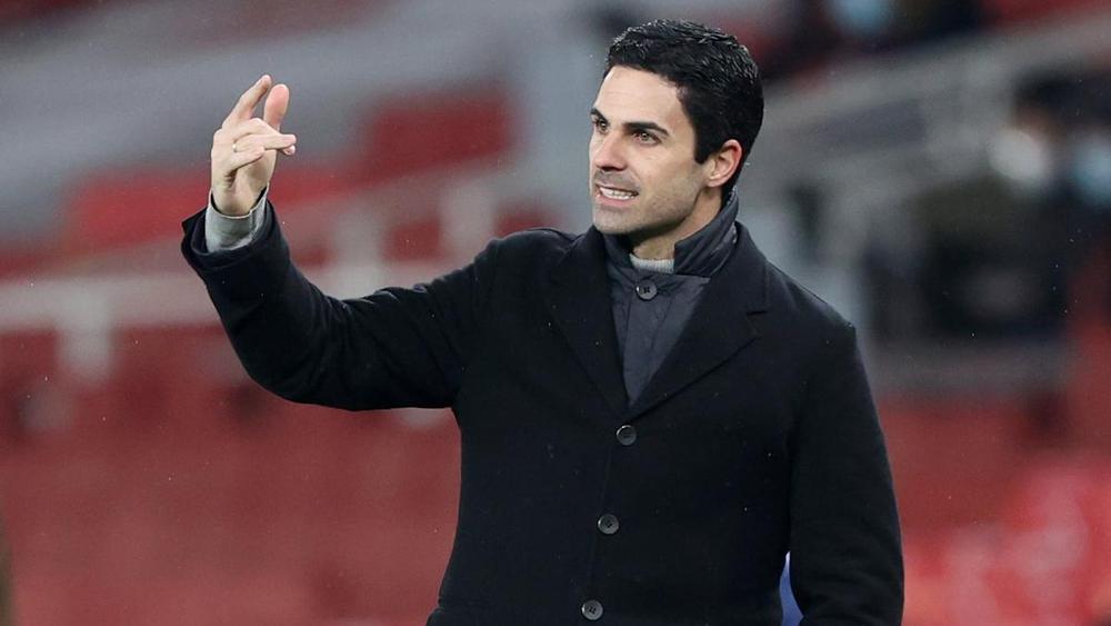 أرتيتا ينفي رحيله عن أرسنال لتدريب برشلونة: "أنا إبن النادي والشائعات ستربط اسمي دائما بالبارسا"