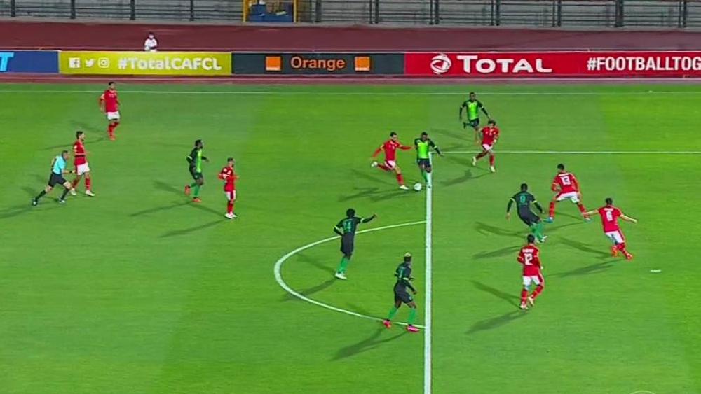 بقيادة الحكم جيد وحضور بنون كأساسي.. الأهلي المصري يكتفي بالتعادل الإيجابي هدفين لمثلهما أمام ضيفه فيتا كلوب الكونغولي