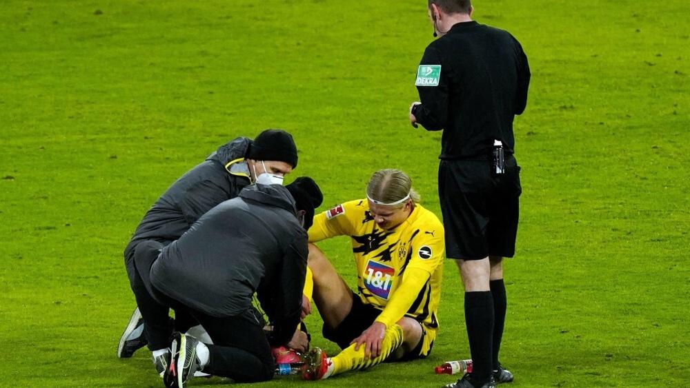 مدرب بوروسيا دورتموند يؤكد حضور هالاند في مواجهة إشبيلية ويصرح: "استبدلته لأنه يخوض جميع المباريات ويجب الاعتناء به"