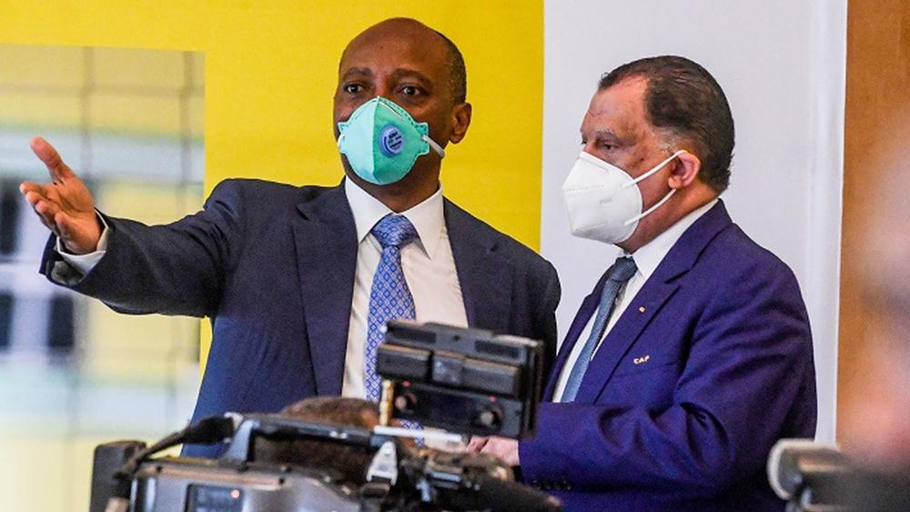 "منتشيًا" بفوز موتسيبي.. رئيس اتحاد جنوب أفريقيا يتباهى بدوره في ظفر بلاده بتنظيم مونديال 2010 بعد منافسة المغرب