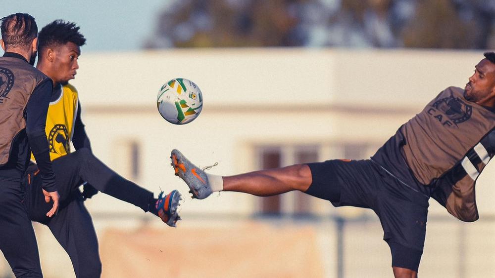 نهضة بركان ونابسا ستارز الزامبي يختتمان استعداداتهما قبل اصطدامهما المرتقب اليوم في كأس الكونفدرالية الأفريقية