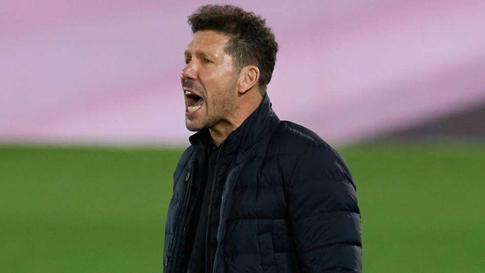 سيميوني: "تقنية الفيديو جعلت كرة القدم أكثر عدلا"