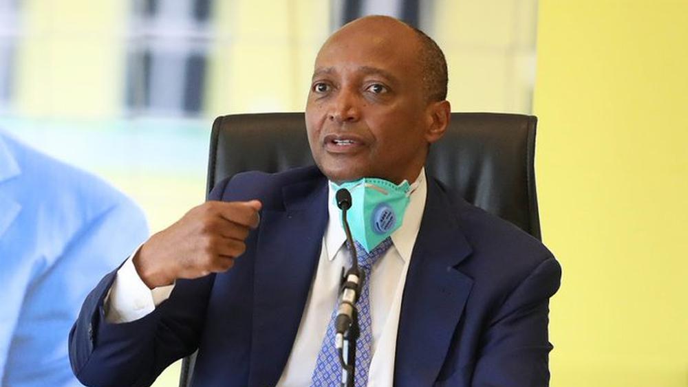 "وعدهم بالمليارات ثم اختفى".. موتسيبي يُثير غضب "المزارعين" في جنوب أفريقيا: "لم نسمع عنه شيئًا منذ أكتوبر 2019!"