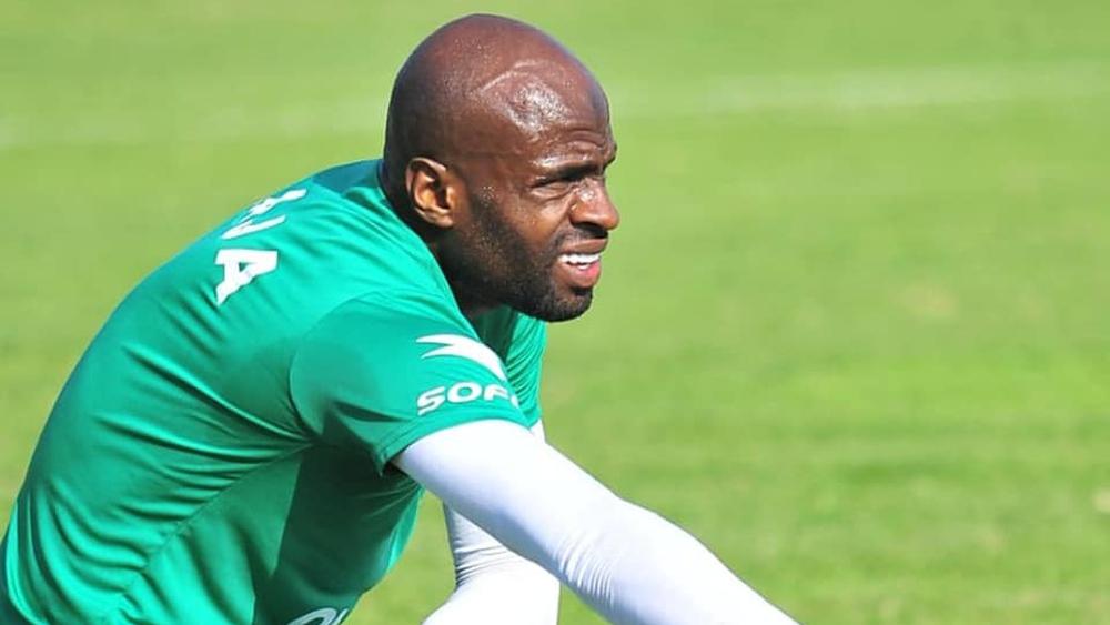 خاص/ السلامي يستبعد ناناح عن مباريات الرجاء بعد استفساره حول سبب إقصائه في العديد من المناسبات