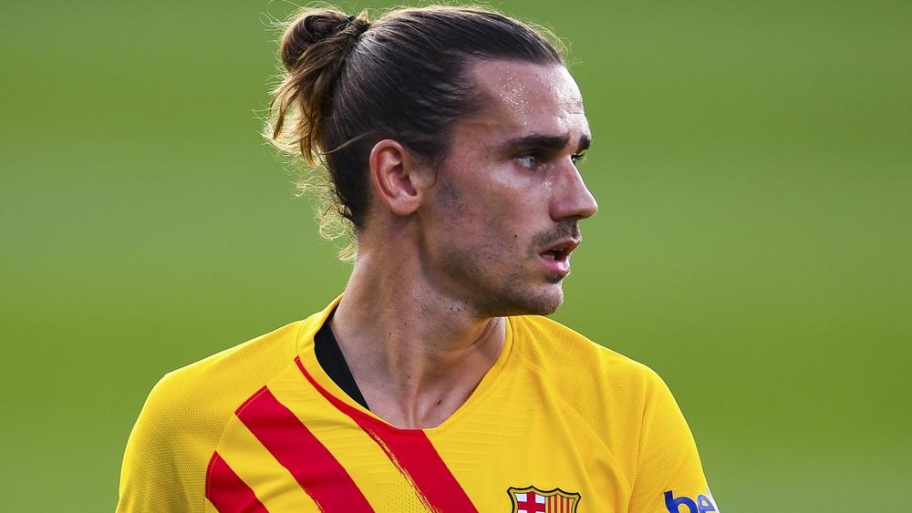 ستويتشكوف: "برشلونة يلعب بعشرة لاعبين حين يكون جريزمان في الملعب"