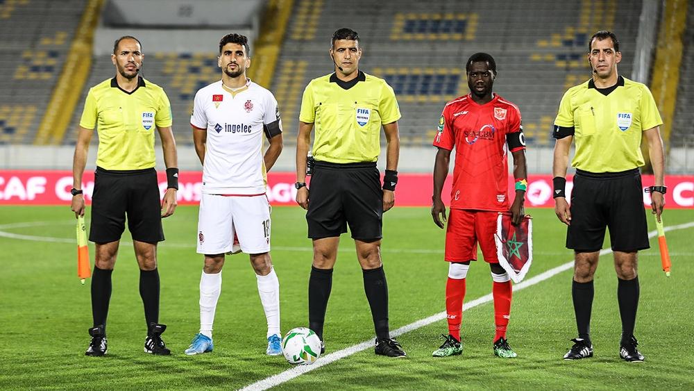 طاقم تحكيمي من غانا وبوركينا فاسو لقيادة مباراة الوداد وحوريا كوناكري الغيني