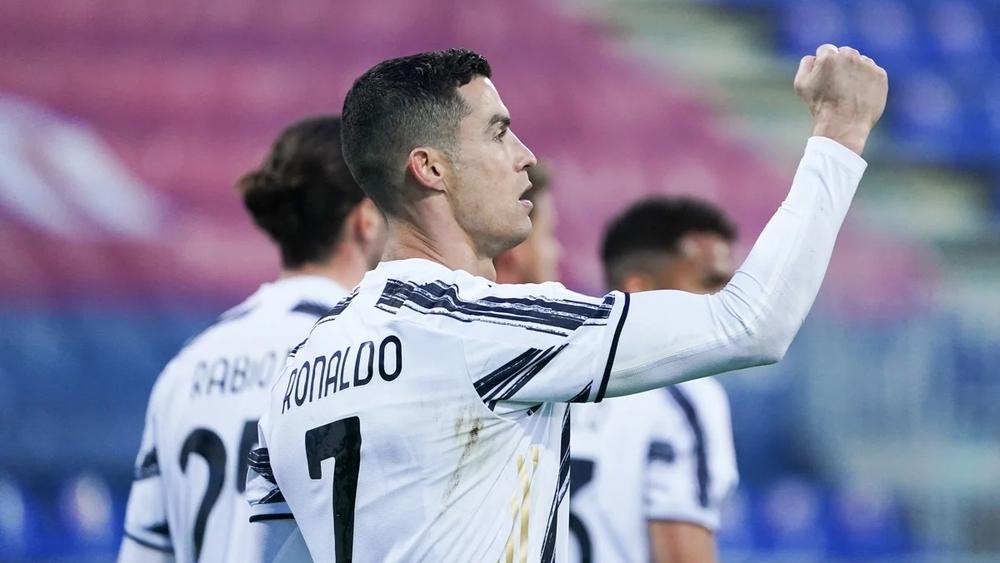 كريستيانو يعلن تفوقه على بيليه: "الآن يمكنني القول إنني أصبحت أكثر لاعب تسجيلا في العالم"