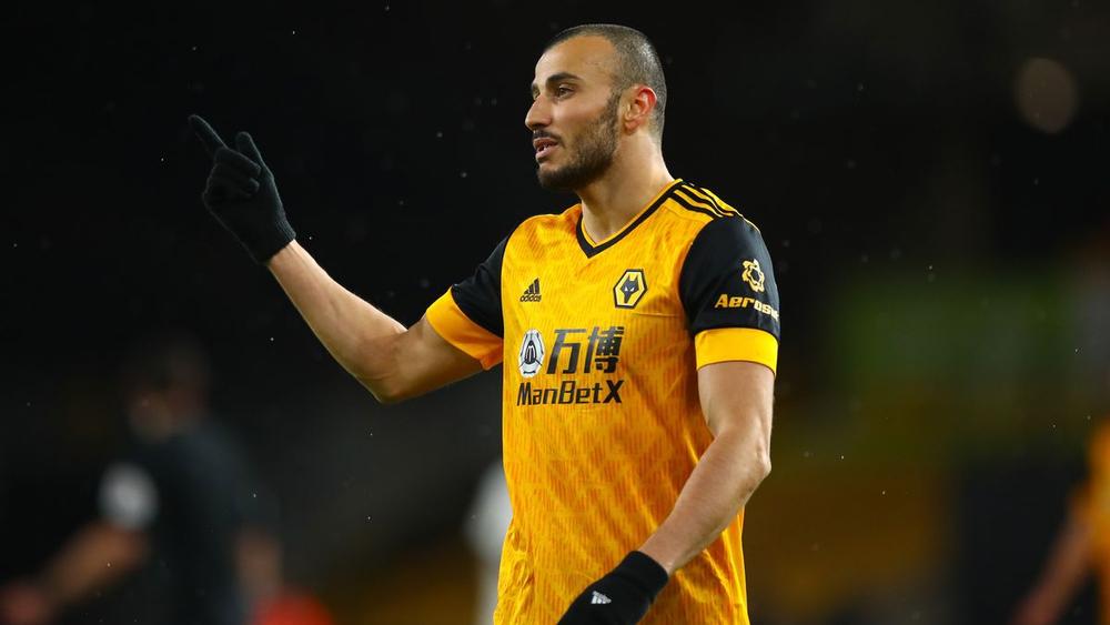 مباراة ولفرهامبتون وليفربول.. سايس حاضر منذ البداية في مواجهة صلاح وماني