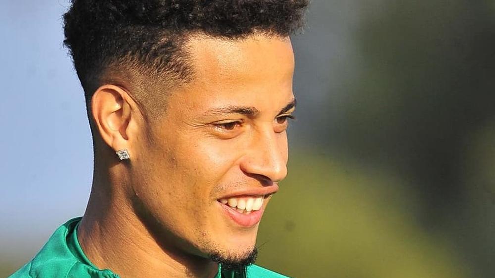 نوح السعداوي بعد مواجهة نكانا: "سعيد بقيادة الفريق للعودة بانتصار ثمين من زامبيا"