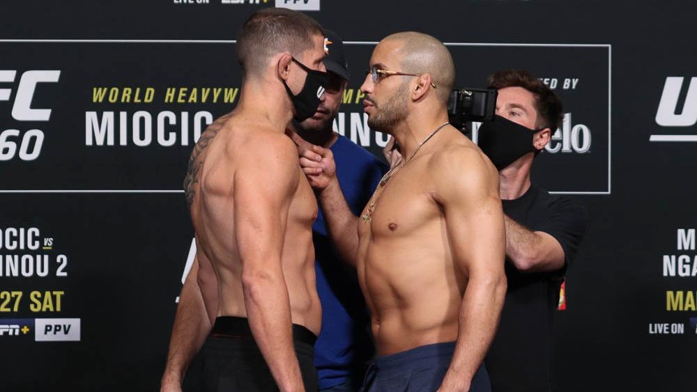 أبو بكر زعيتر يستعد لنزاله الثاني في "UFC" يوم غد السبت وخصمه "يرفض مصافحته" لحظة المقابلة "وجها لوجه"