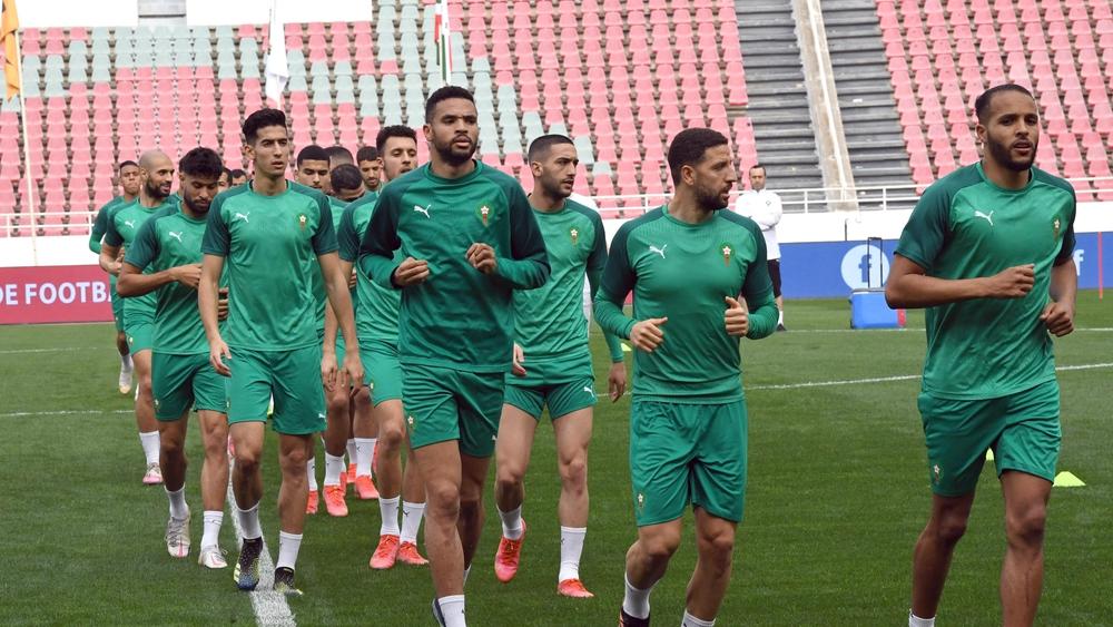 تشكيلة المغرب الرسمية أمام بوروندي.. حضور للمحمدي وتاعرابت وغياب للأسماء المحلية عن ضربة البداية