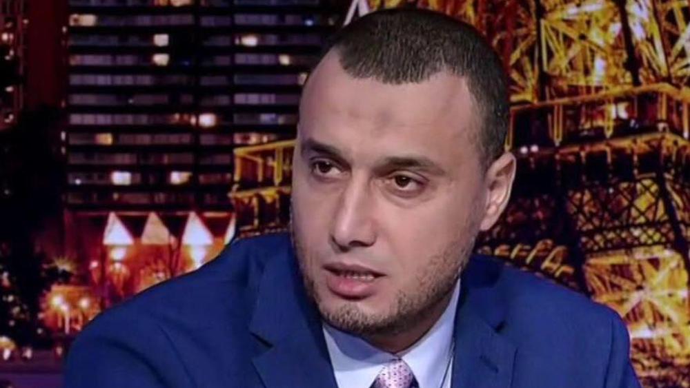 العفوي: "استمرار خليلوزيتش كمدرب للنخبة الوطنية مغامرة.. البوسني يفتقد لمنهجية عمل واضحة ويتخبط في العشوائية"