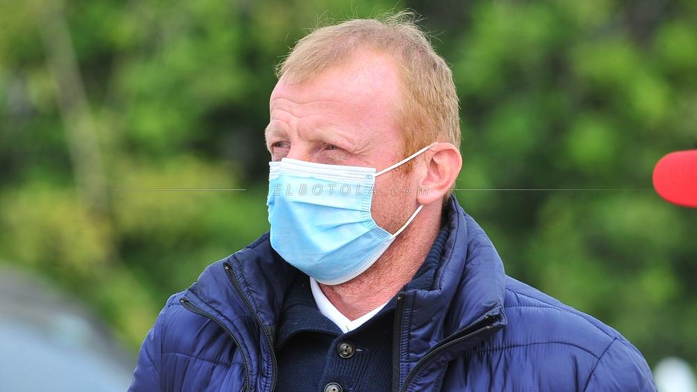 حوار خاص/ الصلاحيات داخل الجيش وقاعدته الجماهيرية وملف الانتدابات وانضباط اللاعبين ومواضيع أخرى.. فاندنبروك يقول كل شيء لـ"البطولة"