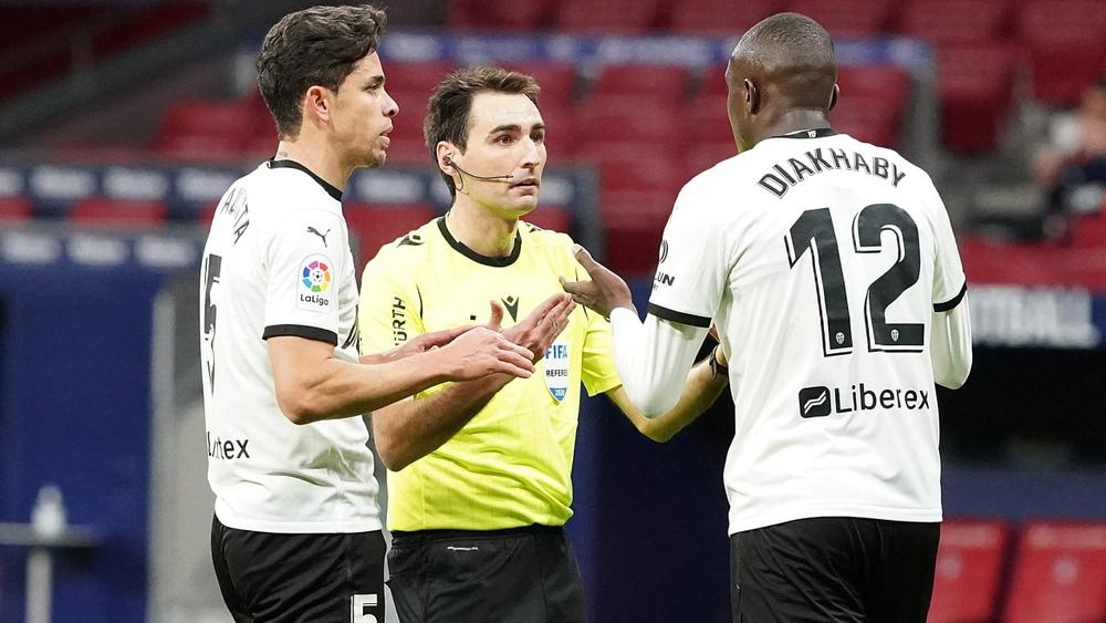 دياخابي أخبر حكم مباراة فالنسيا وقادش بأن خوان كالا نعته بـ"الأسود المقرف"