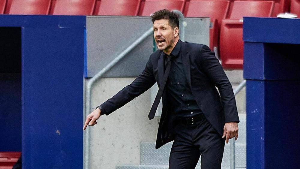 سيميوني يعترف بخطئه في تشكيل مباراة إشبيلية