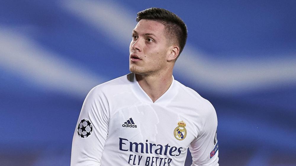 لوكا يوفيتش: "سأعود إلى ريال مدريد مع نهاية الموسم"