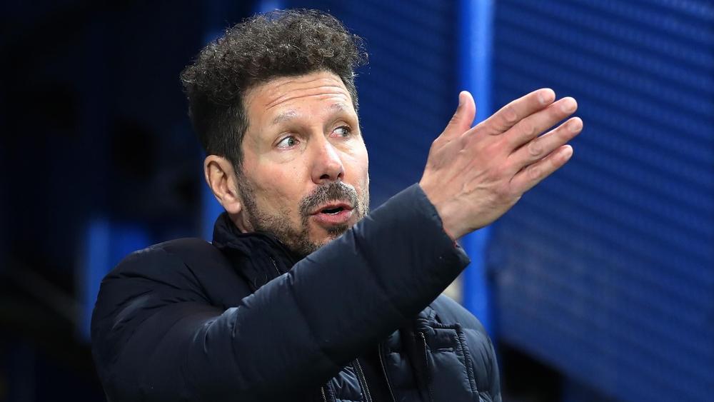 سيميوني: "سأشاهد الكلاسيكو ونتيجته لن تغير شيئًا بالنسبة للأتلتيكو"