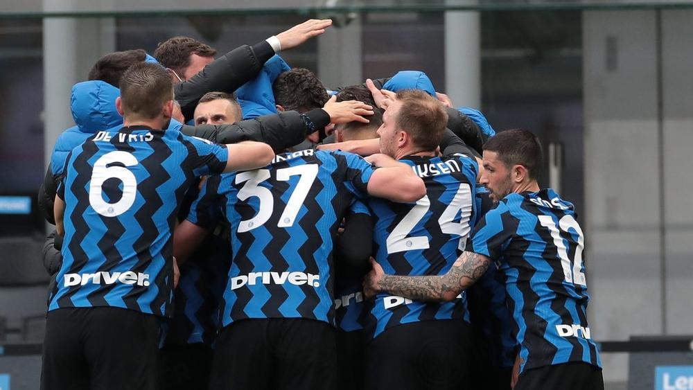 بأسيست من حكيمي وهدف من دارميان.. الإنتر يتجاوز "فخ" كالياري بـ"صعوبة" ويواصل ابتعاده في صدارة "الكالتشيو"