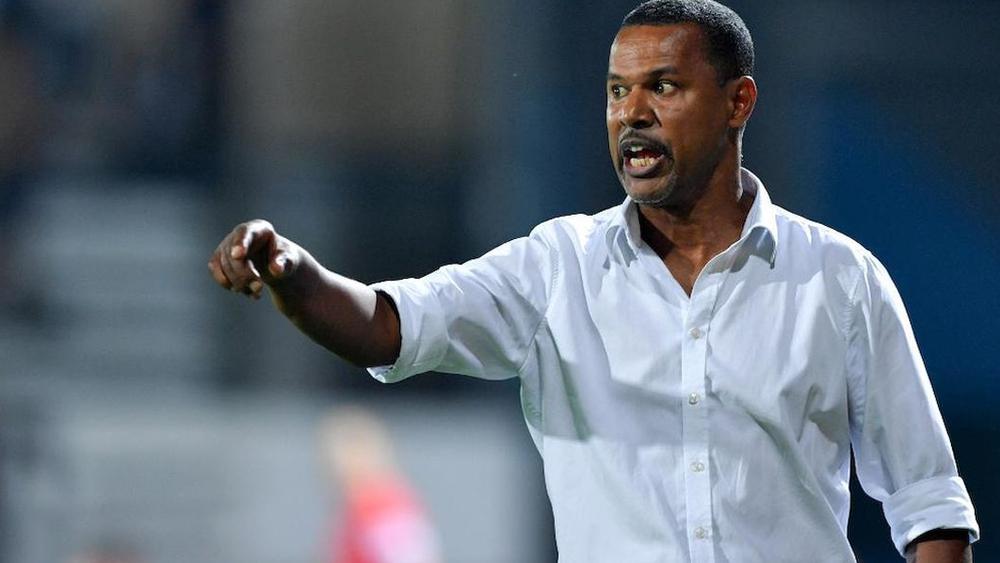 الشابي في تصريح أدلى به قبل سنة: "أحب اللاعبين صغار السن المتعطشين لإبراز مؤهلاتهم وأتجنب التعاقد مع أسماء يتجاوز عمرها 25 سنة"