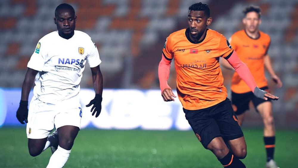 "الكاف" يختار حكما من بوروندي لقيادة مباراة نهضة بركان ومضيفه نابسا ستارز الزامبي في كأس الكونفدرالية