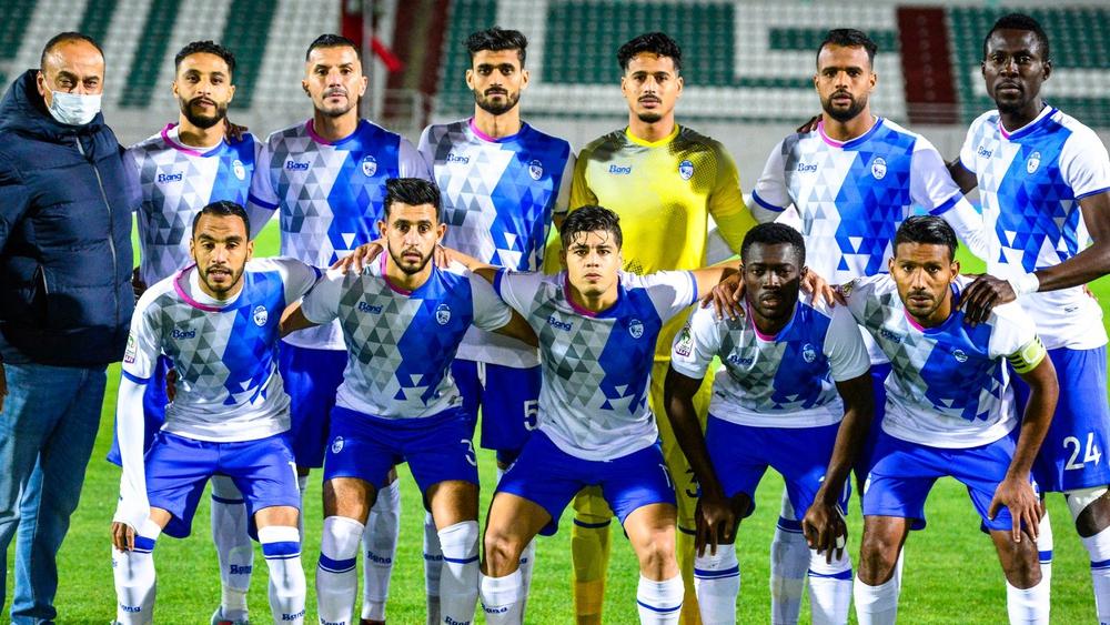 الصحابي: "لْعْبْنَا قُدَّامْ الفْرْقَة لِّي تَنْسَمْعُوا سْمِيتْهَا فْأَفْرِيقْيَا فالسنوات السِّتْ الأخيرة.. بْزّْزْ تَنْكَمْلُوا 11 لاعب أساسي والوداد كانوا يْسَّجْلُوا أكثر من أربعة أهداف"