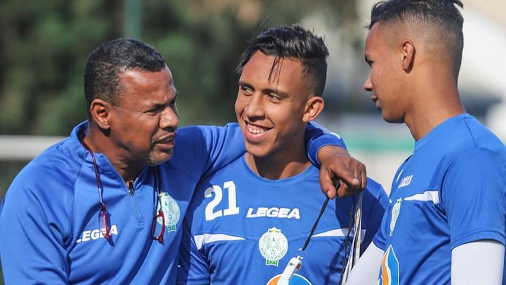 الشابي يُشرف على تداريب اللاعبين الذين بقوا في البيضاء مباشرة بعد عودته من تنزانيا