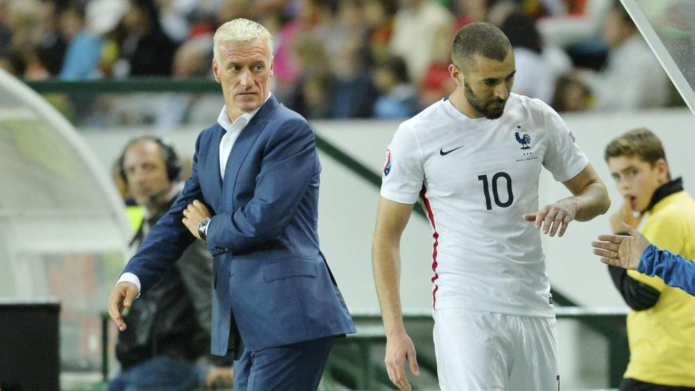 وكيل بنزيما السابق: "ديشان أعاد لاعبين للمنتخب شتموا عائلته.. رئيس الاتحاد الفرنسي لكرة القدم هو من رفض عودته"