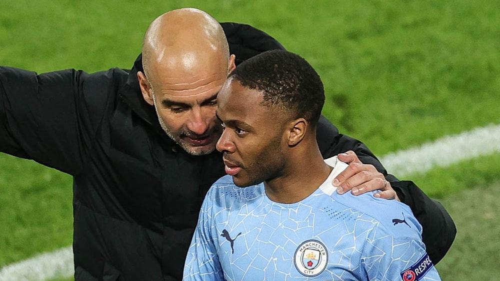 بعد إشراكه فودين ومحرز في المباريات الماضية.. جوارديولا يُبدي ثقته من جديد في الجناح رحيم سترلينج