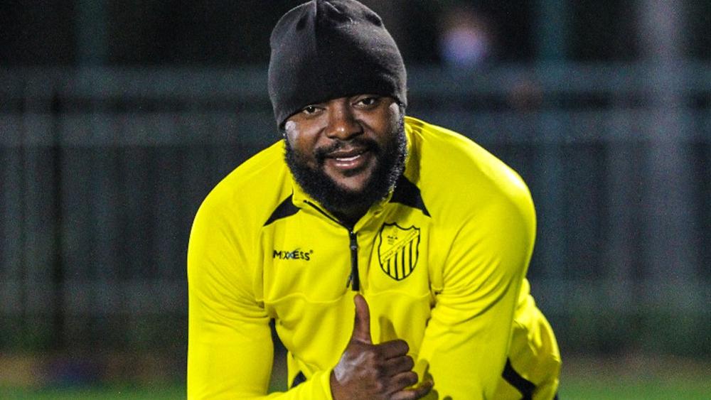 بعد غيابه لأشهر بسبب الإصابة.. تدريبات المغرب الفاسي استعدادا لمواجهة اتحاد طنجة تعرف عودة الإيفواري غيزا